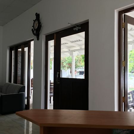Lavonka Tourist Rest Otel Anuradhapura Dış mekan fotoğraf