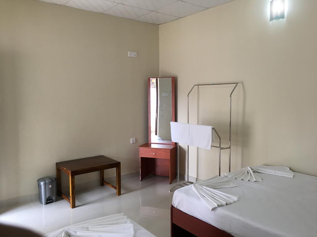 Lavonka Tourist Rest Otel Anuradhapura Dış mekan fotoğraf