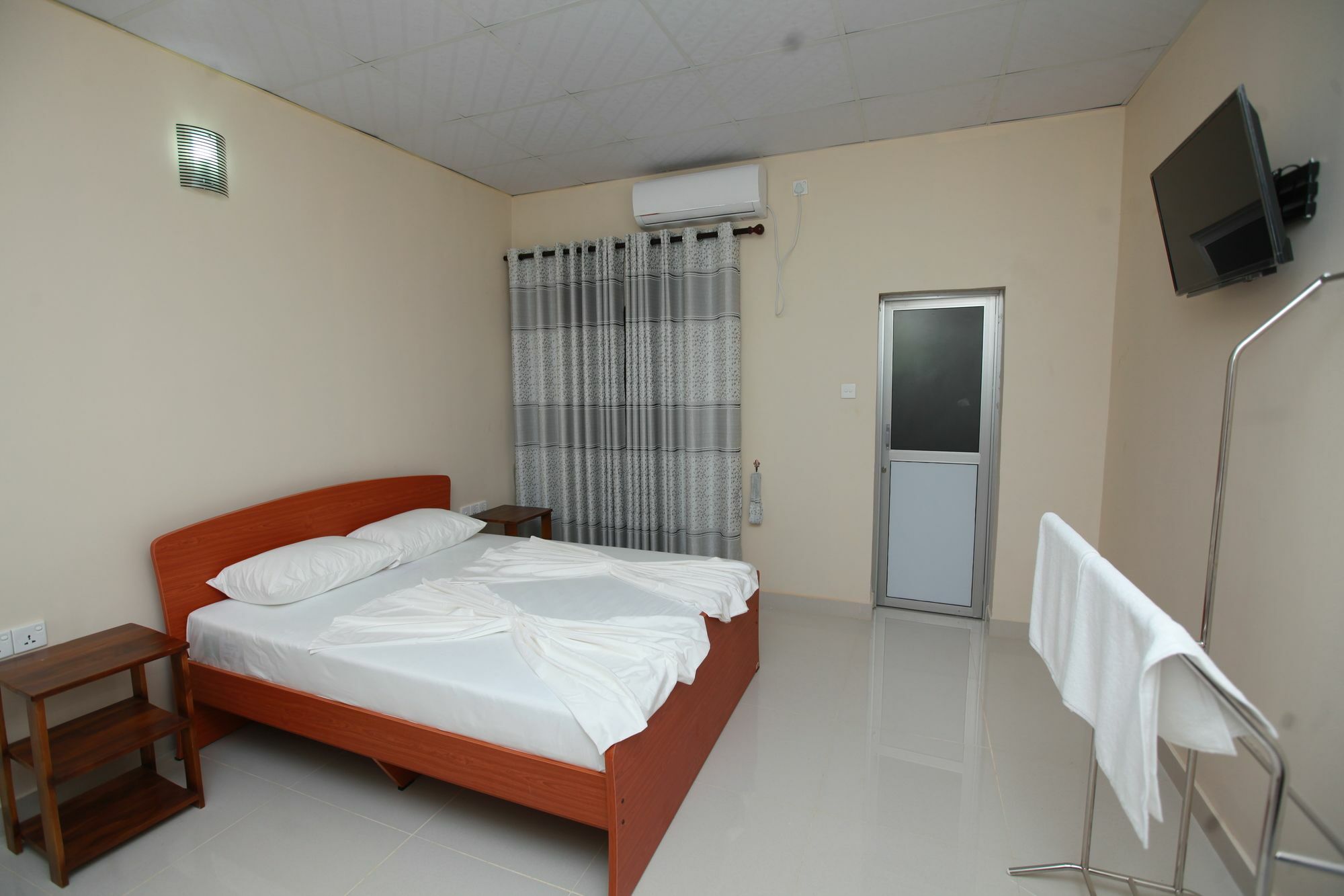 Lavonka Tourist Rest Otel Anuradhapura Dış mekan fotoğraf