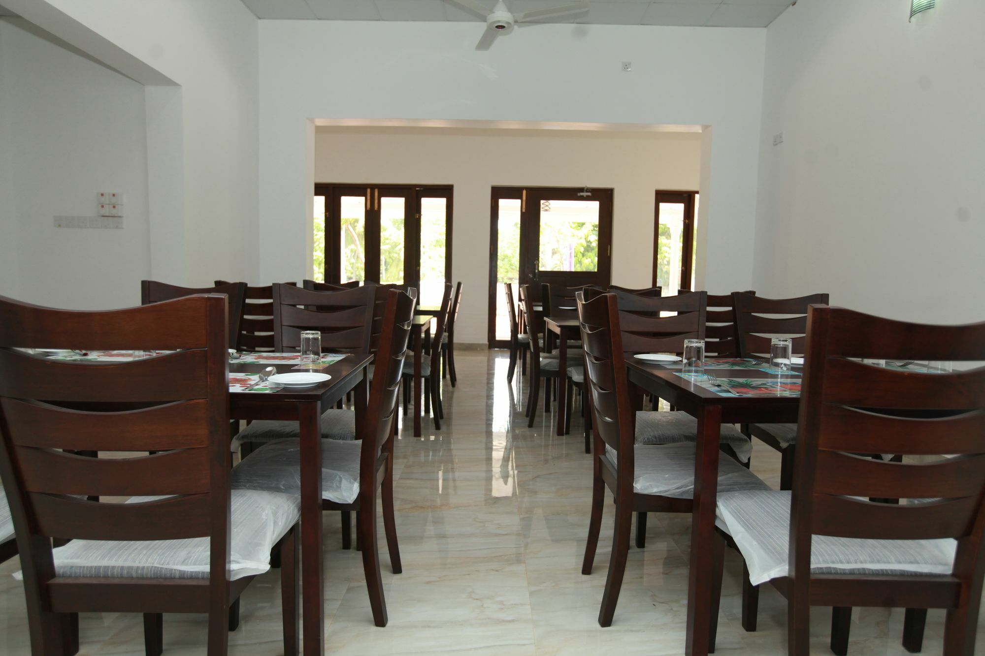 Lavonka Tourist Rest Otel Anuradhapura Dış mekan fotoğraf